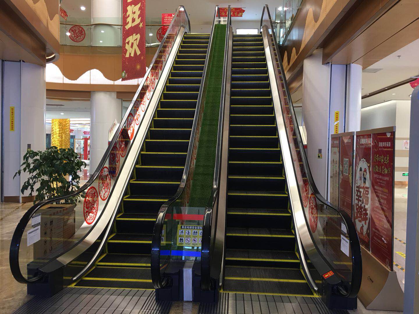 扶梯